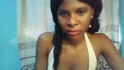 Snapshot of luckymadequeen chatting on January 20, 2025, 7:15 am Gloria online show from January 20, 2025, 7:15 am