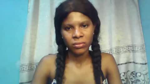 Snapshot of luckymadequeen chatting on January 28, 2025, 5:22 am Gloria online show from January 28, 2025, 5:22 am