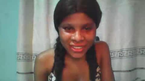 Snapshot of luckymadequeen chatting on February 4, 2025, 7:11 pm Gloria online show from February 4, 2025, 7:11 pm