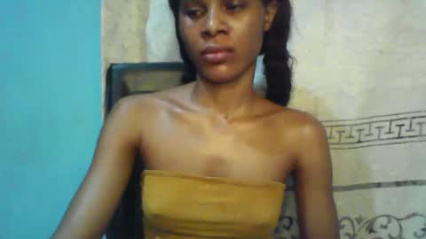 Snapshot of luckymadequeen chatting on February 8, 2025, 5:18 am Gloria online show from February 8, 2025, 5:18 am