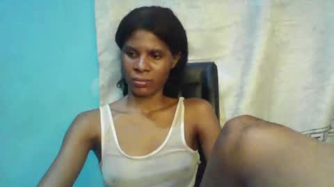 Snapshot of luckymadequeen chatting on February 10, 2025, 5:58 am Gloria online show from February 10, 2025, 5:58 am
