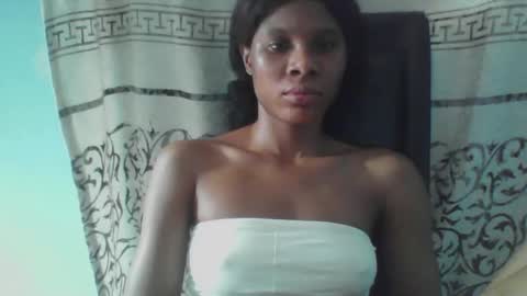 Snapshot of luckymadequeen chatting on February 13, 2025, 3:35 pm Gloria online show from February 13, 2025, 3:35 pm
