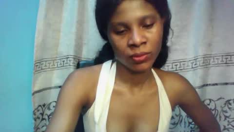 Snapshot of luckymadequeen chatting on February 14, 2025, 7:54 pm Gloria online show from February 14, 2025, 7:54 pm