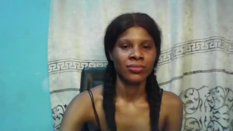 Snapshot of luckymadequeen chatting on February 22, 2025, 6:52 pm Gloria online show from February 22, 2025, 6:52 pm