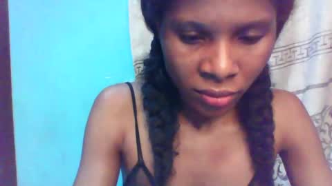Snapshot of luckymadequeen chatting on February 22, 2025, 9:59 pm Gloria online show from February 22, 2025, 9:59 pm