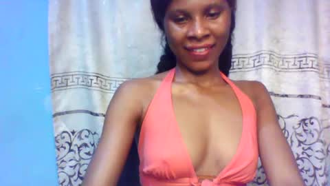 Snapshot of luckymadequeen chatting on February 27, 2025, 10:09 pm Gloria online show from February 27, 2025, 10:09 pm