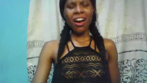 Snapshot of luckymadequeen chatting on March 3, 2025, 11:14 pm Gloria online show from March 3, 2025, 11:14 pm