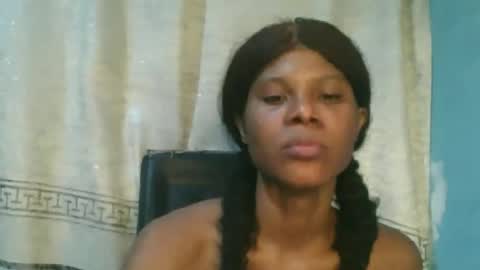 Snapshot of luckymadequeen chatting on September 28, 2025, 11:10 pm Gloria online show from September 28, 2025, 11:10 pm