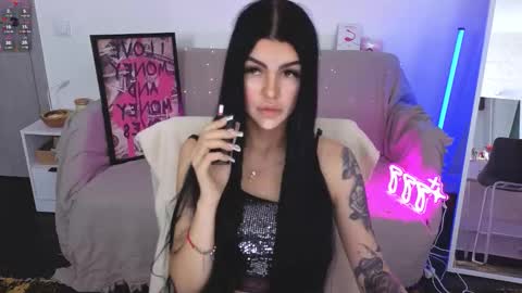 Monika online show from October 12, 2025, 8:24 am