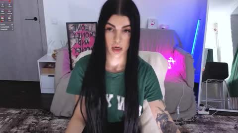 Monika online show from November 15, 2025, 2:02 pm