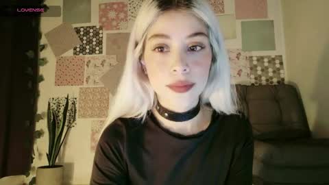 Snapshot of luckysapphire777 chatting on May 15, 2026, 11:17 am luckysapphire777 online show from May 15, 2026, 11:17 am