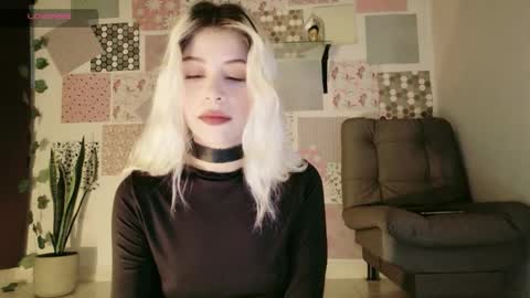 Snapshot of luckysapphire777 chatting on June 8, 2026, 12:38 pm luckysapphire777 online show from June 8, 2026, 12:38 pm