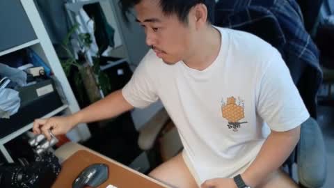 Tyson online show from December 3, 2025, 10:41 pm