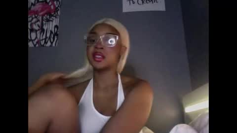 luckytonightx online show from February 1, 2026, 4:44 am