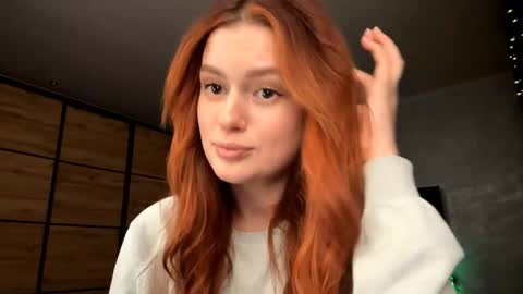 Snapshot of lucretiareisen chatting on March 27, 2026, 5:12 pm EmmaEmbers online show from March 27, 2026, 5:12 pm