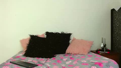 lucy_adams01 online show from January 29, 2025, 1:28 pm