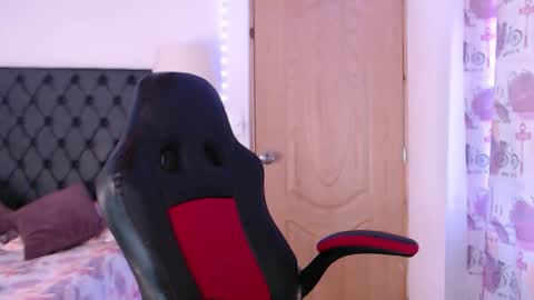 lucy online show from January 5, 2025, 9:36 pm