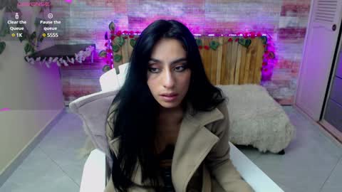 Snapshot of lucy_joi chatting on December 3, 2024, 8:49 am Luciana online show from December 3, 2024, 8:49 am