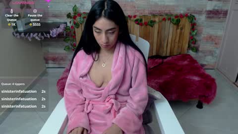 Snapshot of lucy_joi chatting on December 17, 2024, 6:45 am Luciana online show from December 17, 2024, 6:45 am