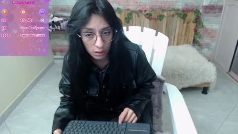 Snapshot of lucy_joi chatting on January 4, 2025, 2:46 am Luciana online show from January 4, 2025, 2:46 am