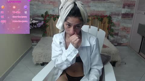 Snapshot of lucy_joi chatting on January 5, 2025, 3:00 am Luciana online show from January 5, 2025, 3:00 am