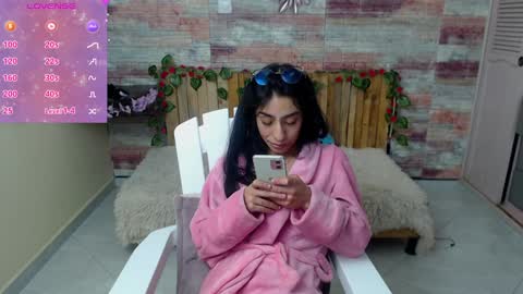 Snapshot of lucy_joi chatting on January 5, 2025, 9:05 am Luciana online show from January 5, 2025, 9:05 am