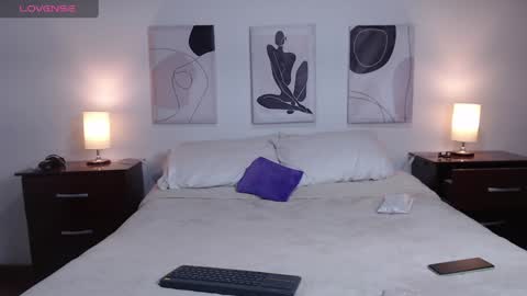 Snapshot of lucy_joi chatting on January 23, 2025, 5:13 am Luciana online show from January 23, 2025, 5:13 am