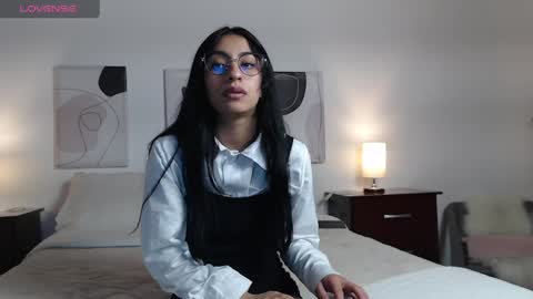 Snapshot of lucy_joi chatting on January 31, 2025, 1:43 am Luciana online show from January 31, 2025, 1:43 am