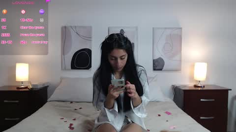 Snapshot of lucy_joi chatting on February 13, 2025, 5:48 am Luciana online show from February 13, 2025, 5:48 am