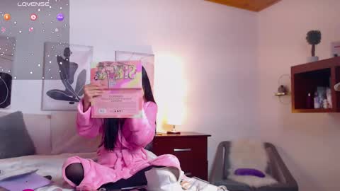 Snapshot of lucy_joi chatting on March 1, 2025, 5:09 am Luciana online show from March 1, 2025, 5:09 am