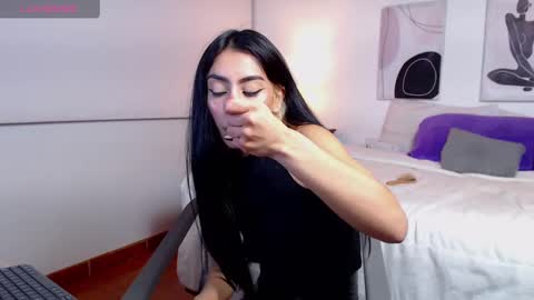 Snapshot of lucy_joi chatting on March 4, 2025, 12:50 am Luciana online show from March 4, 2025, 12:50 am