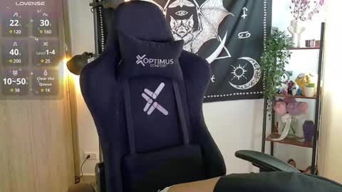 lucy meoww online show from February 10, 2025, 6:24 pm