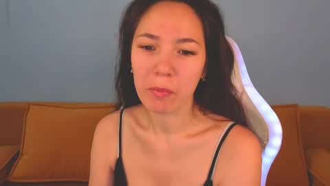 lucy_sweetyy online show from June 7, 2026, 1:32 am
