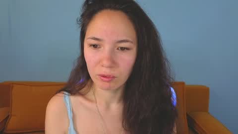 lucy_sweetyy online show from June 9, 2026, 1:39 am