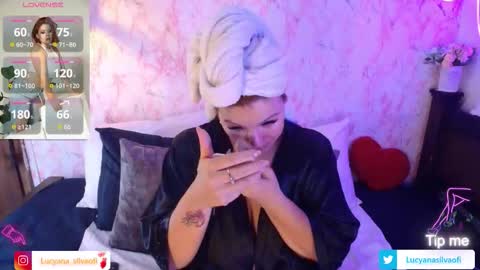 Lucyana Silva online show from September 24, 2025, 1:14 pm