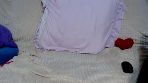 LucyGoldS online show from December 7, 2024, 8:33 am