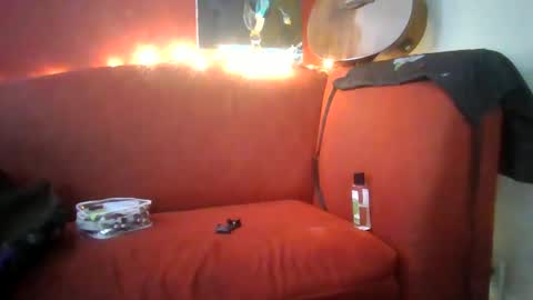 Lucy Loves Lookers online show from January 16, 2025, 4:17 am