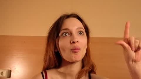 Snapshot of lucynear chatting on June 6, 2026, 10:20 am Lucy online show from June 6, 2026, 10:20 am