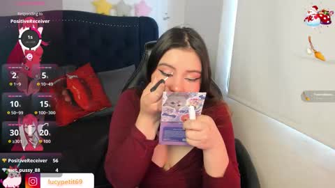 Lucy Petit online show from November 26, 2025, 2:51 pm