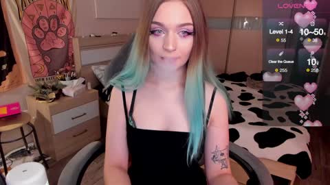 Lucy online show from January 19, 2025, 11:53 pm