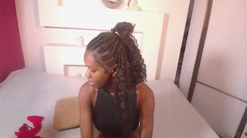 Snapshot of lucystar3 chatting on October 17, 2025, 12:41 pm lucystar3 online show from October 17, 2025, 12:41 pm