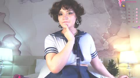 Snapshot of lucyvee chatting on December 20, 2024, 4:31 am lucyvee online show from December 20, 2024, 4:31 am