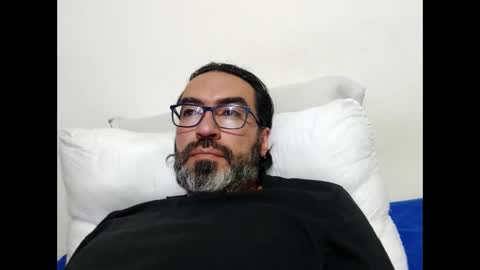 Snapshot of luis2988z chatting on March 17, 2026, 2:16 am Hairyman online show from March 17, 2026, 2:16 am