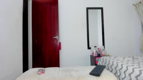   Luisa Fernanda  online show from November 19, 2025, 3:50 am