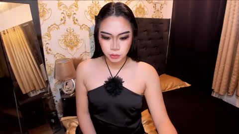 luisaellanor online show from October 5, 2025, 3:54 pm