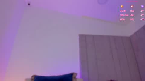 L U I S A online show from April 6, 2026, 8:21 pm