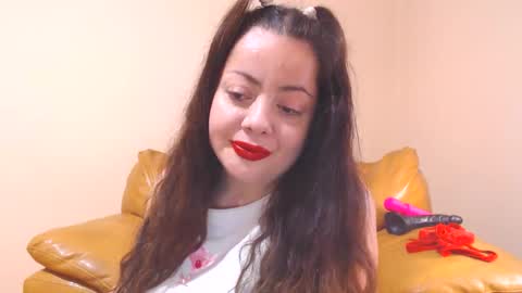 Cassie online show from November 4, 2025, 2:27 pm