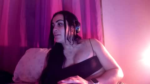 Luisa Monsters online show from February 11, 2025, 2:25 am