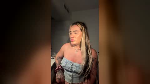 Luisa Monsters online show from May 10, 2026, 12:27 am