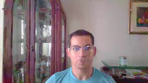 Luis online show from October 15, 2025, 5:46 pm
